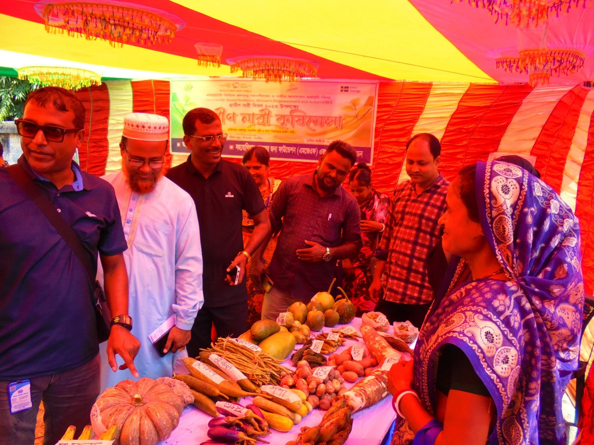 শ্যামনগরে গ্রামীণ নারী কৃষিমেলা অনুষ্ঠিত
