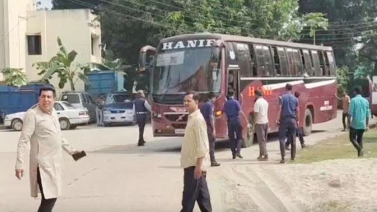 ঢাকায় আসার পথে যশোর জামায়াতের ২৭ নেতাকর্মী আটক