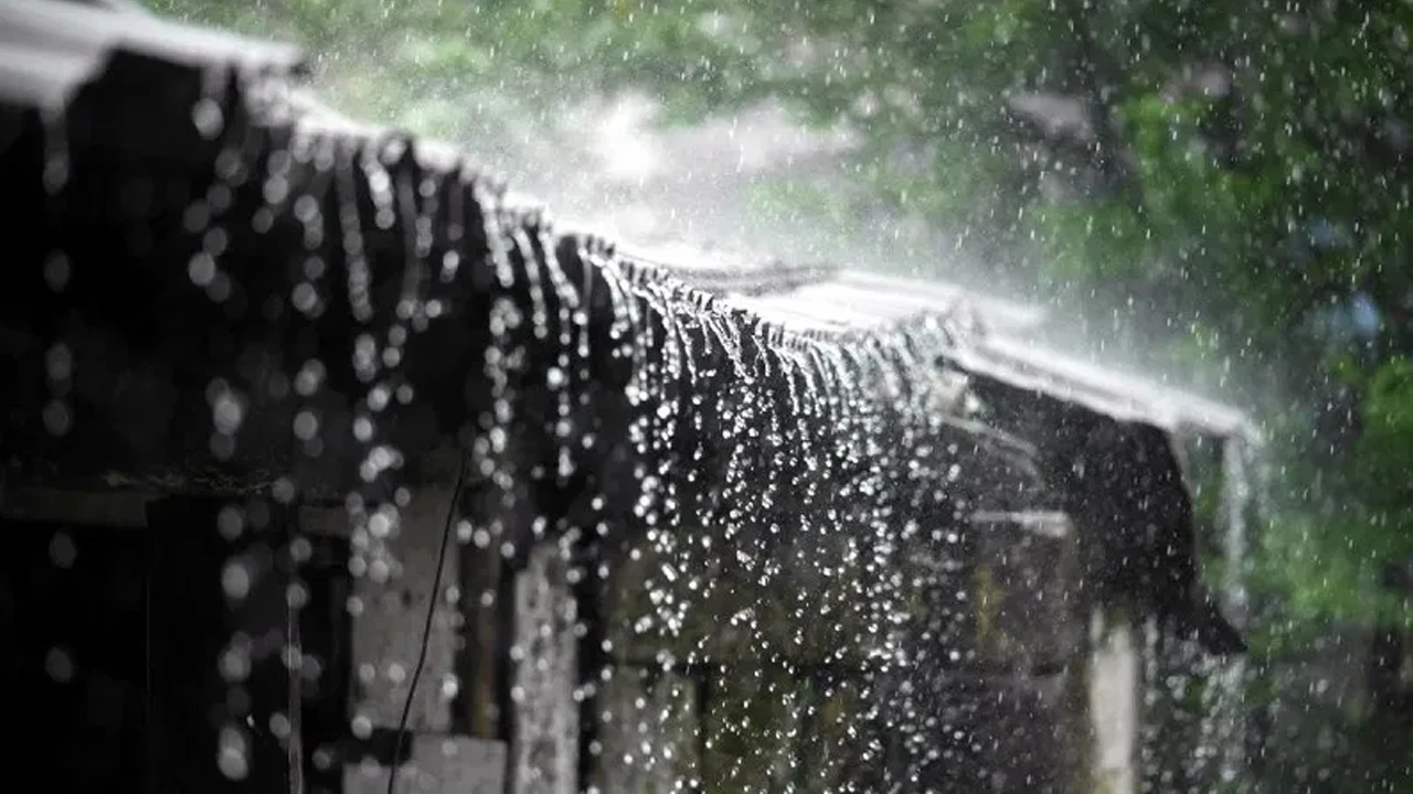 দেশের বিভিন্ন জায়গায় ভারী বর্ষণের পূর্বাভাস