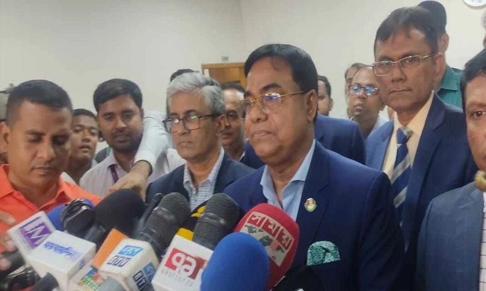 নির্বাচনে রিটার্নিং অফিসারের দায়িত্বে বিভাগীয় কমিশনার ও জেলা প্রশাসকরা