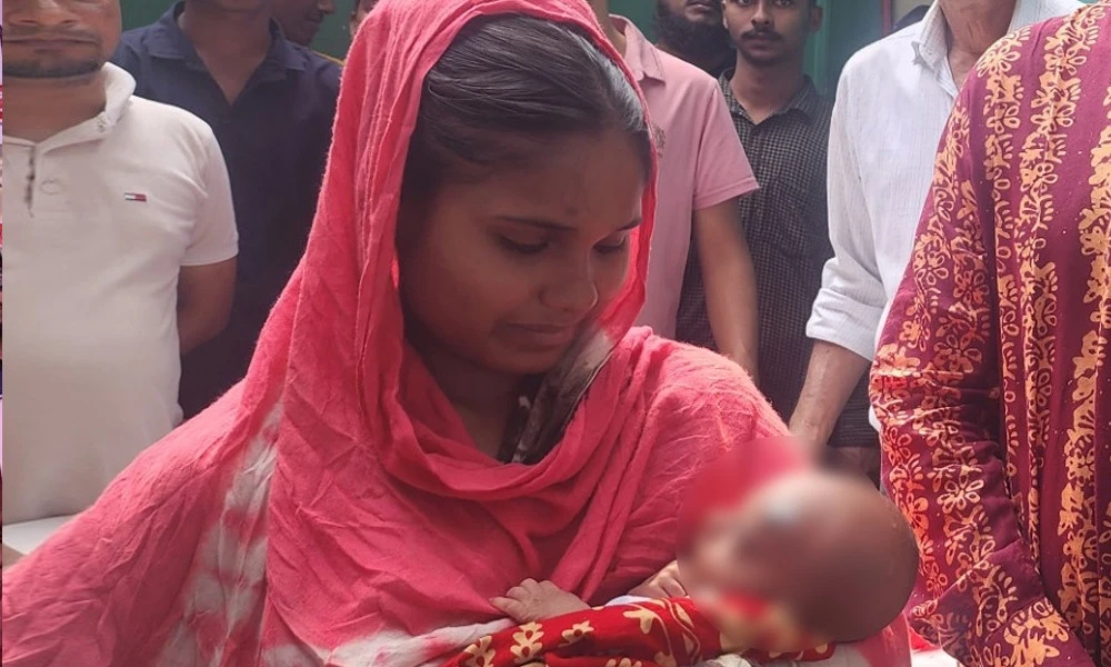 ক্লিনিকের বিল দিতে সন্তান দত্তক, ১৫ দিন পর মায়ের কোলে