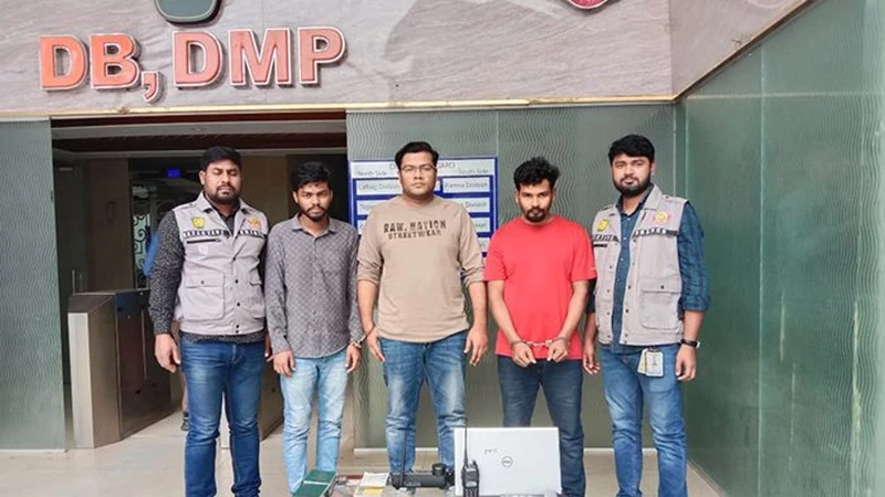 অনলাইনে লোভনীয় ট্যুর অফারে ভোগান্তি বাড়ছে পর্যটকদের, সচেতন হওয়ার পরামর্শ