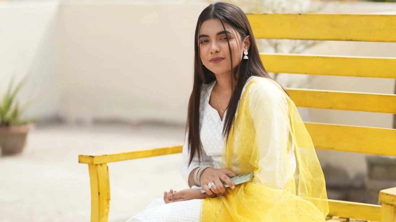 এইচএসসির বাকি পরীক্ষাগুলো দেওয়া হলো না অভিনেত্রীর