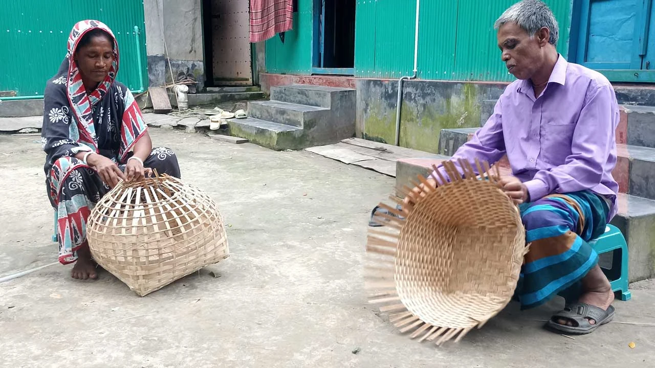ভালো নেই বাঁশ-বেত শিল্পের কারিগররা