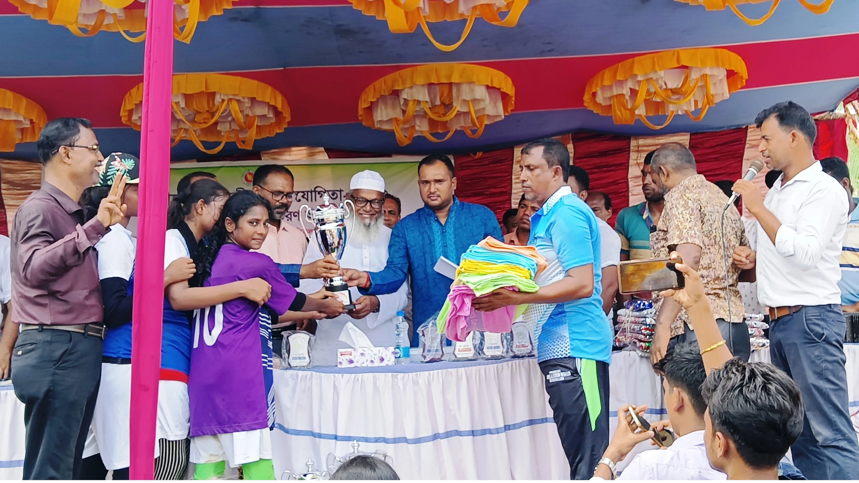কেশবপুরে গ্রীষ্মকালীন ক্রীড়া প্রতিযোগিতার সমাপনী ও পুরস্কার বিতরণ