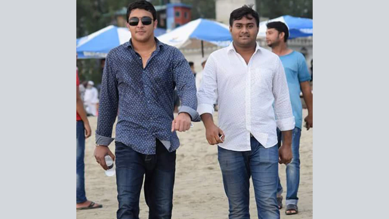 ছিনতাইয়ের দায়ে ছাত্রলীগের দুই নেতা গ্রেপ্তার