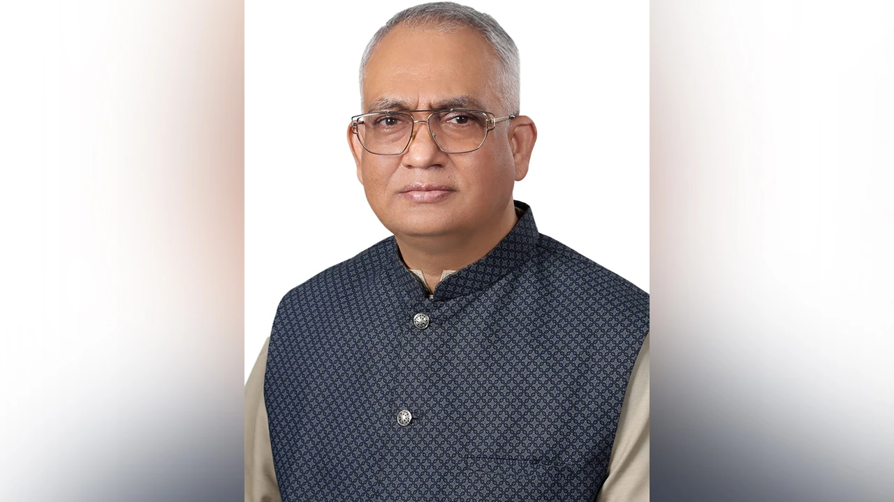 ভোট পরবর্তী সহিংসতা না করতে এমপির মাইকিং