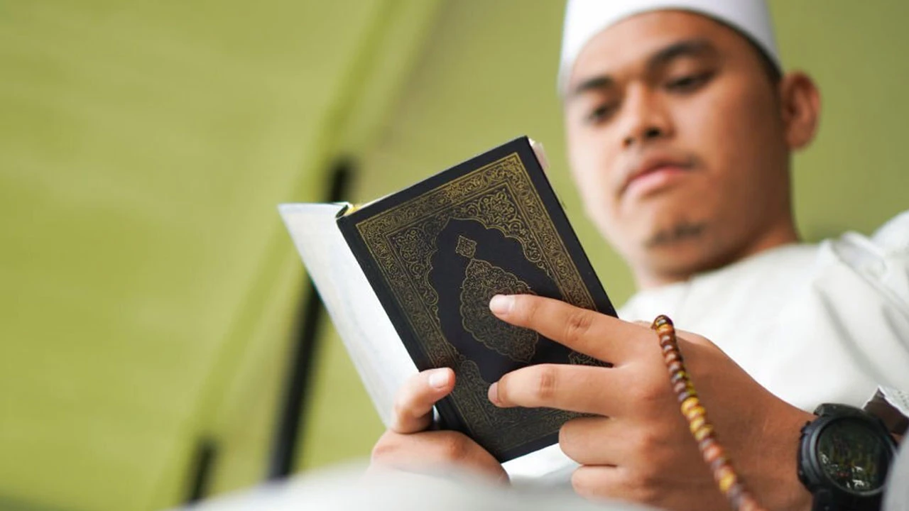 আল্লাহ নেয়ামত বাড়িয়ে দেন যাদের