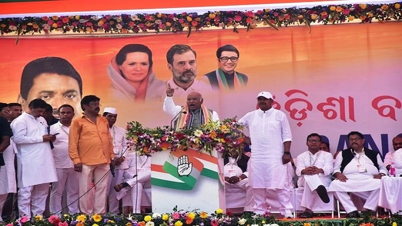এটাই শেষ নির্বাচন, মোদী আবার ক্ষমতায় এলে আর নির্বাচন হতে দেবেন না: খাড়গে