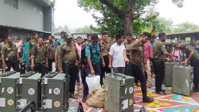 সংসদ নির্বাচনের ভোটগ্রহন রোববার; সুষ্ঠু নির্বাচনের প্রত্যাশা সংশ্লিষ্ট কর্মকর্তাদের