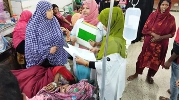একসঙ্গে ৫ সন্তানের জন্ম দিলেন রুমা