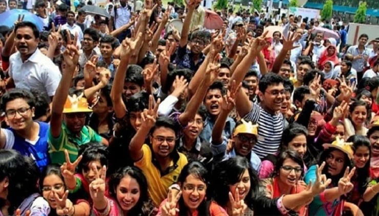 পাসের হারে শীর্ষে যশোর, পিছিয়ে মেহেরপুর