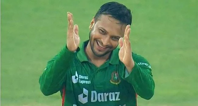 যে গাছে আম বেশি থাকে, সেই গাছে ইটও বেশি পড়ে: সাকিব