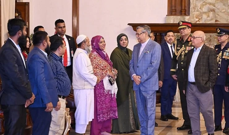 বঙ্গভবনে বীরশ্রেষ্ঠ পরিবারের সদস্যদের সংবর্ধনা