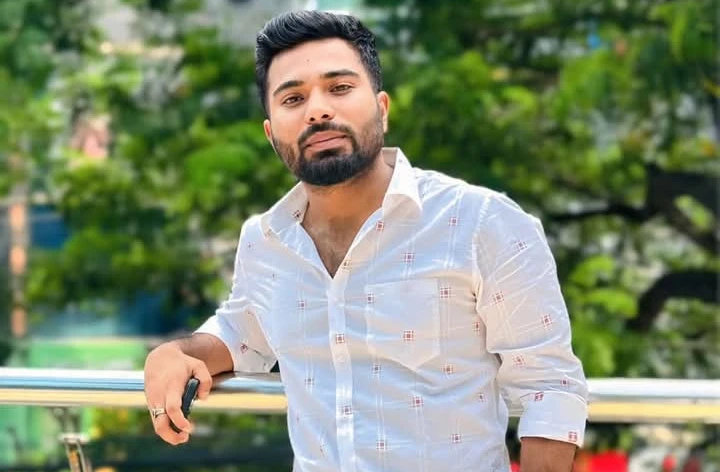 প্রাণপ্রিয় বন্ধু আব্দুর রউফের অকাল প্রয়াণে শোকাহত এসএসসি ২০১৩ ব্যাচ