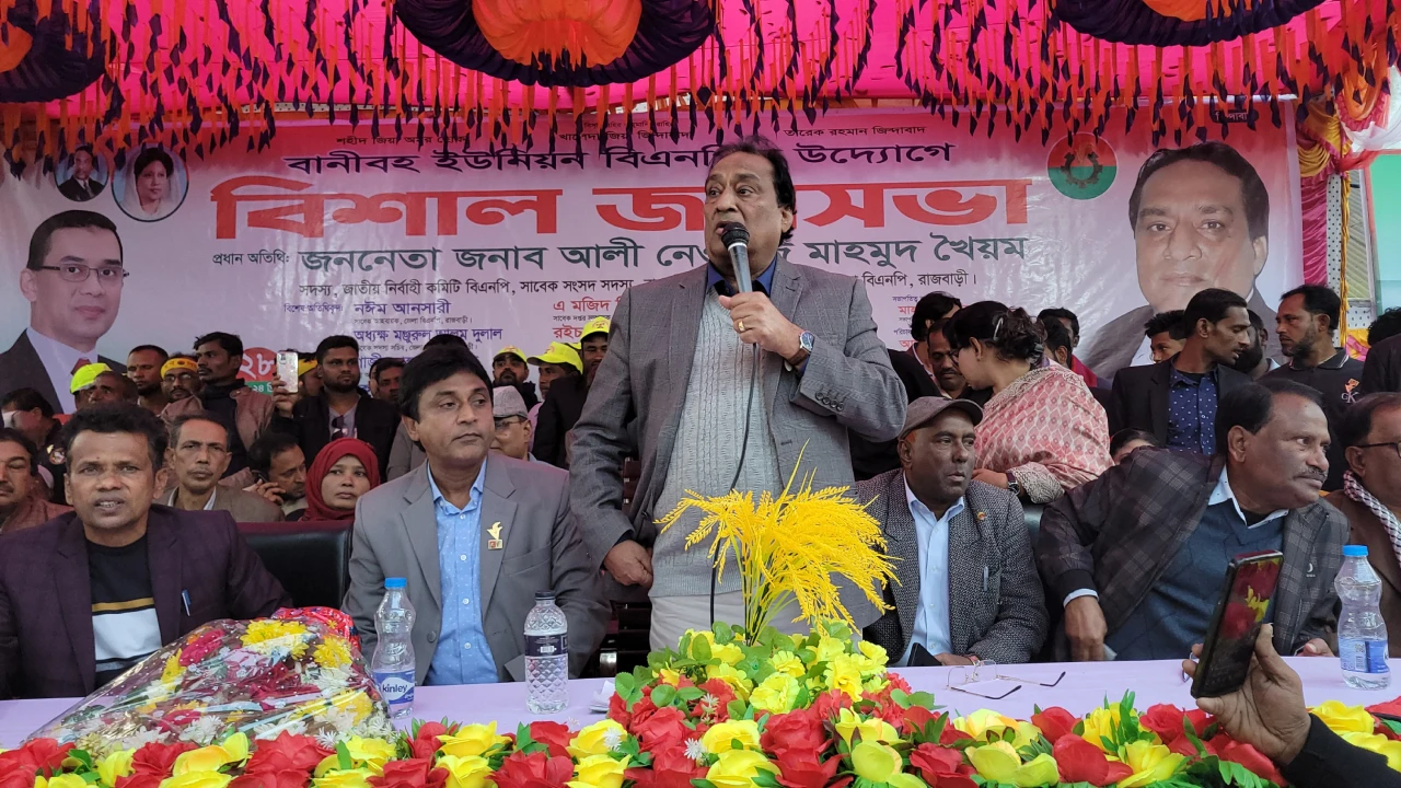 ক্ষমতায় টিকে থাকতে শেখ হাসিনা বাংলাদেশকে নরকে পরিণত করেছিল