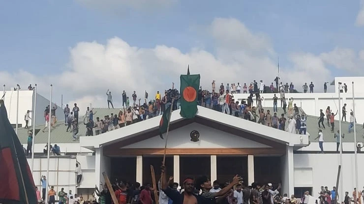 ‘জুলাই গণঅভ্যুত্থানের ঘোষণাপত্র’ তৈরি করবে সরকার