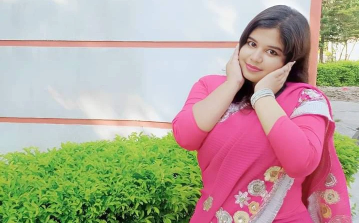 তামান্না জাবরিনের কবিতা 'কষ্টের ক্রেতা'