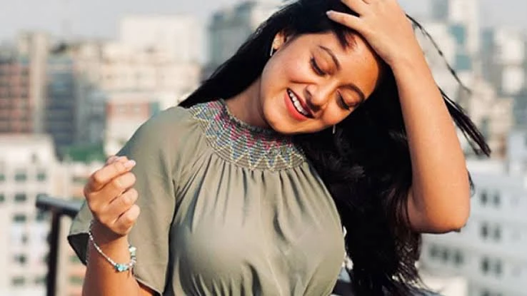 বিকাশ থেকে ১ লাখ ৬০ হাজার টাকা খোয়ালেন দীঘি