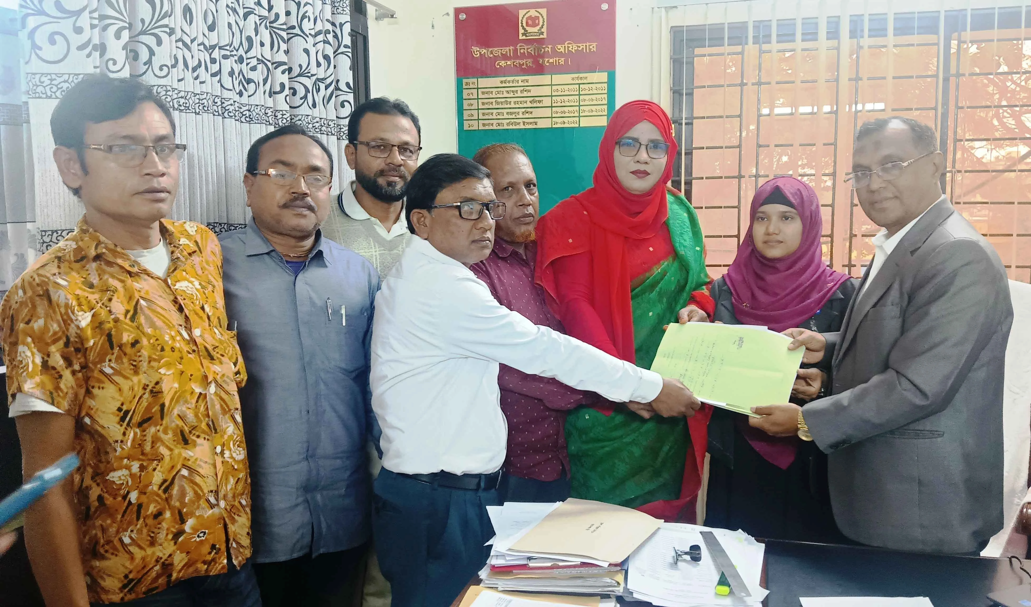 যশোর জেলা পরিষদের কেশবপুর ওয়ার্ডের উপনির্বাচনে সাত প্রার্থীর মনোনয়নপত্র জমাদান