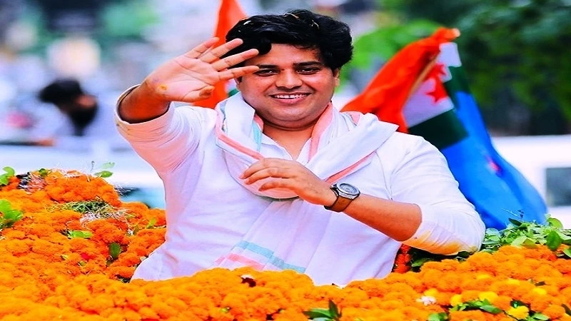 রাতের আঁধারে কেন ভেঙে ফেলা হলো ঐতিহাসিক মসজিদ?