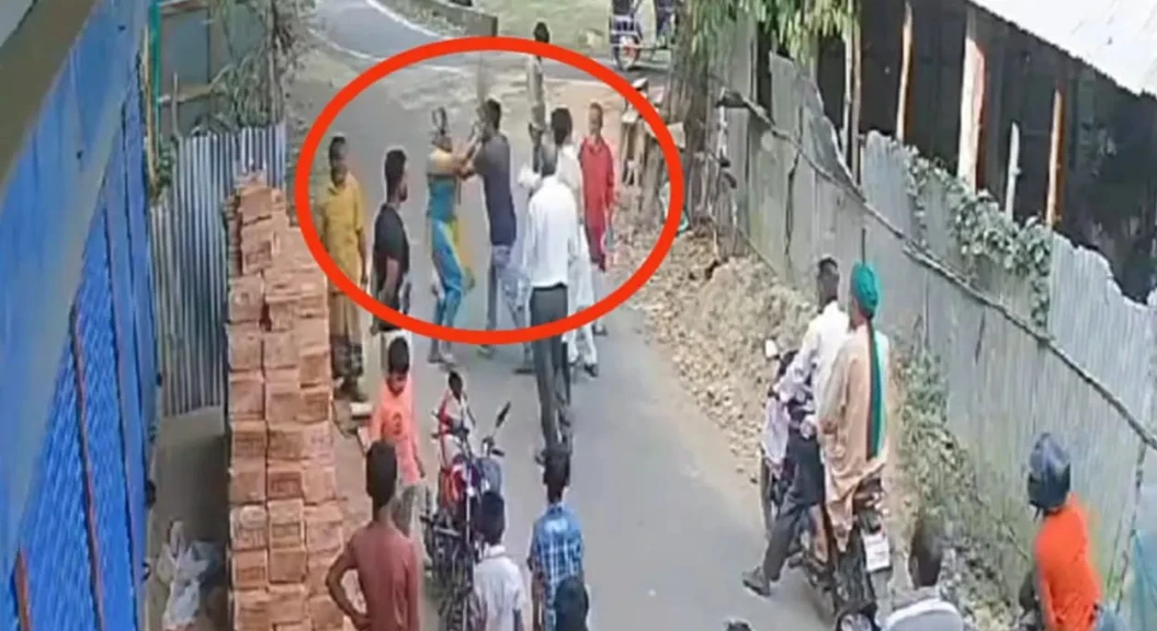 চাঁদা না পেয়ে গৃহবধূকে পেটালেন কৃষকলীগ নেতা