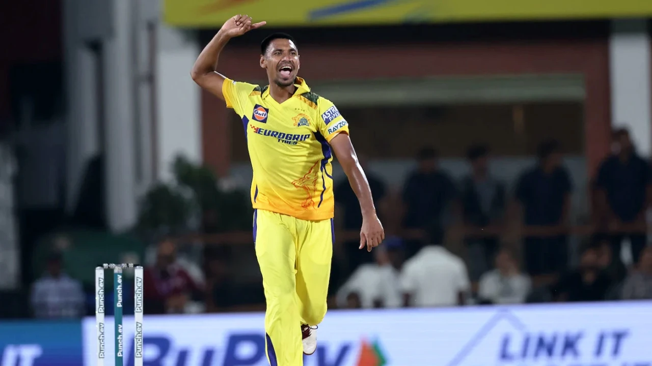 আইপিএলে রেকর্ড গড়লেন মুস্তাফিজ