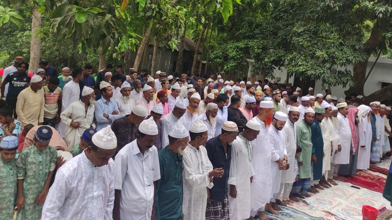 সৌদির সঙ্গে ফরিদপুরের ১৩ গ্রামে ঈদ উদযাপন