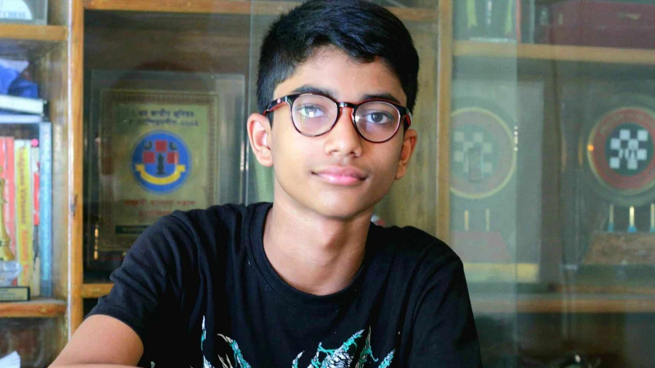 ভারতীয় গ্র্যান্ডমাস্টারকে হারালেন বাংলাদেশের ফিদে মাস্টার নীড়