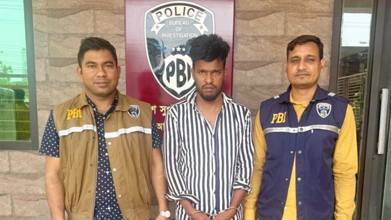 পুলিশের ওসি পরিচয়ে লাখ টাকা আত্মসাৎ