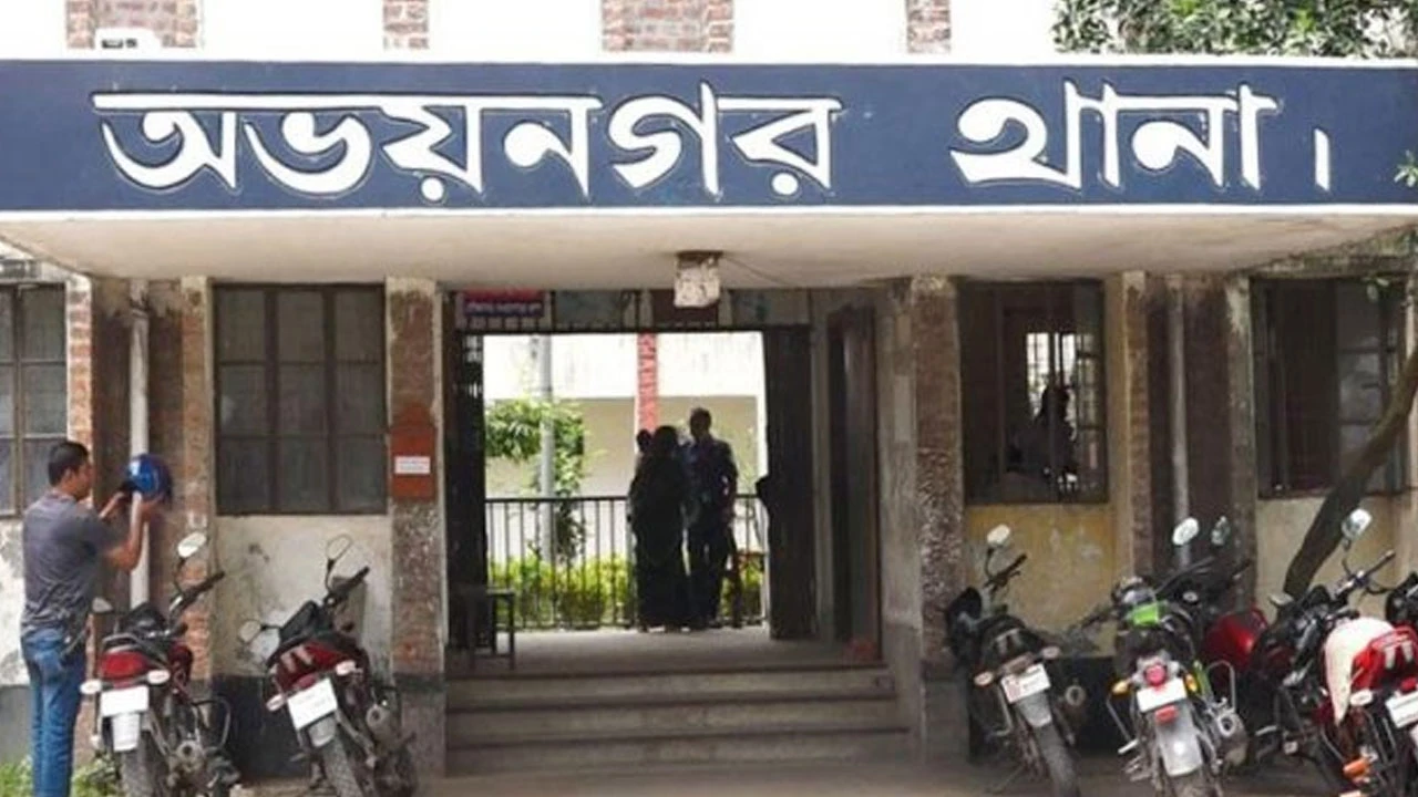 অভয়নগরে ছিনতাইয়ের সময় গণপিটুনিতে ছিনতাইকারী নিহত