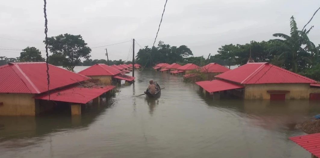 প্রধানমন্ত্রীর উপহারের ঘরের বাসিন্দাদের খবর নেয় না কেউ