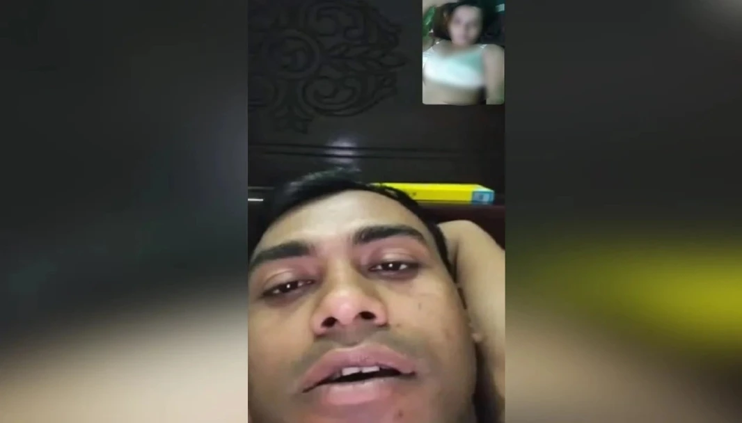 মণিরামপুরে ছাত্রলীগ নেতা নেত্রীর অন্তরঙ্গ ভিডিও ভাইরাল