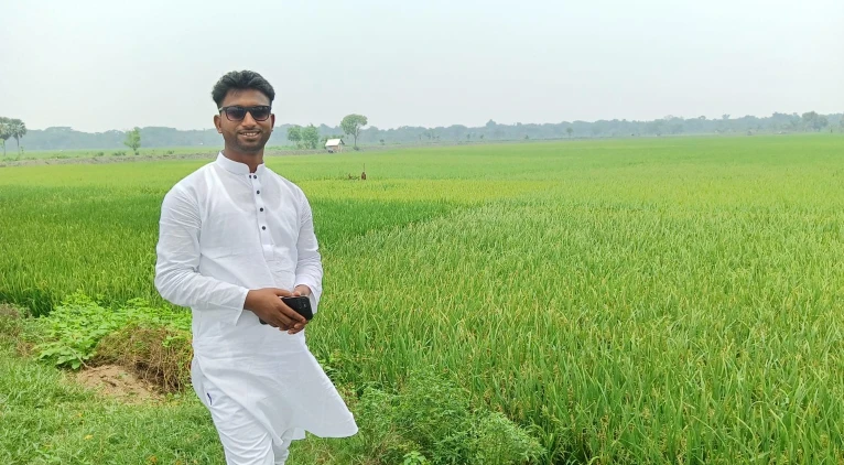 "অদম্য ১৩, এক বন্ধুত্বের ছন্দ"