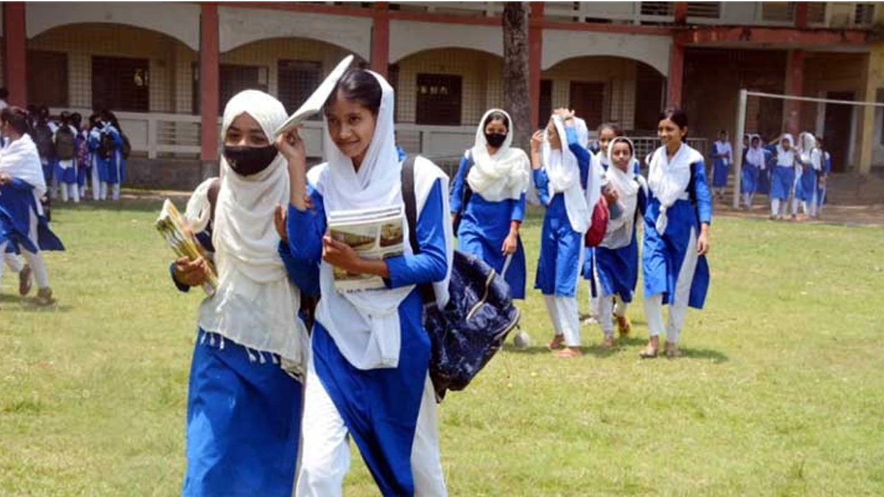 খুলল সব ধরনের শিক্ষাপ্রতিষ্ঠান, নিরাপত্তা জোরদার