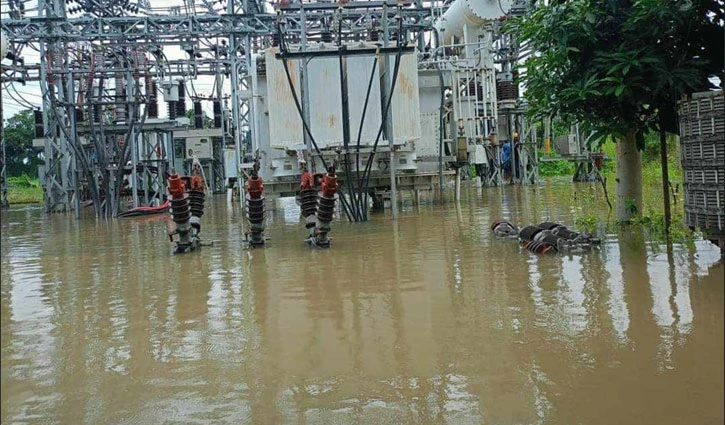 ভারি বৃষ্টিতে যশোর শহরে জলাবদ্ধতা