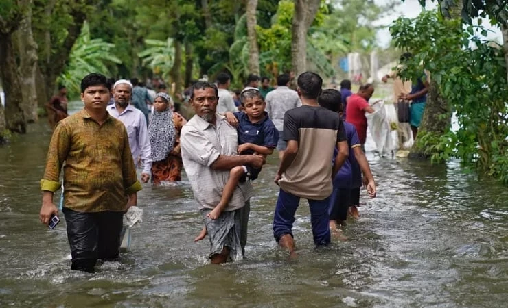 চলমান বন্যায় ২০ লাখ শিশুর ঝুঁকিতে পড়ার আশঙ্কা: ইউনিসেফ