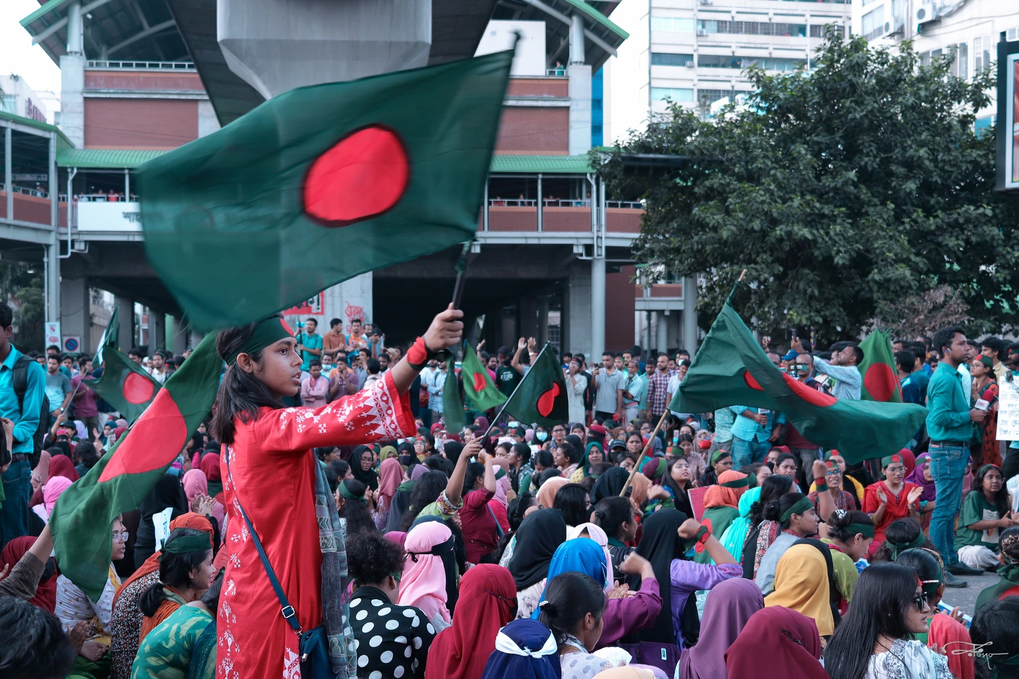 শেখ হাসিনার রাজনীতিতে পুনর্বাসন প্রক্রিয়া সহজ হবে না