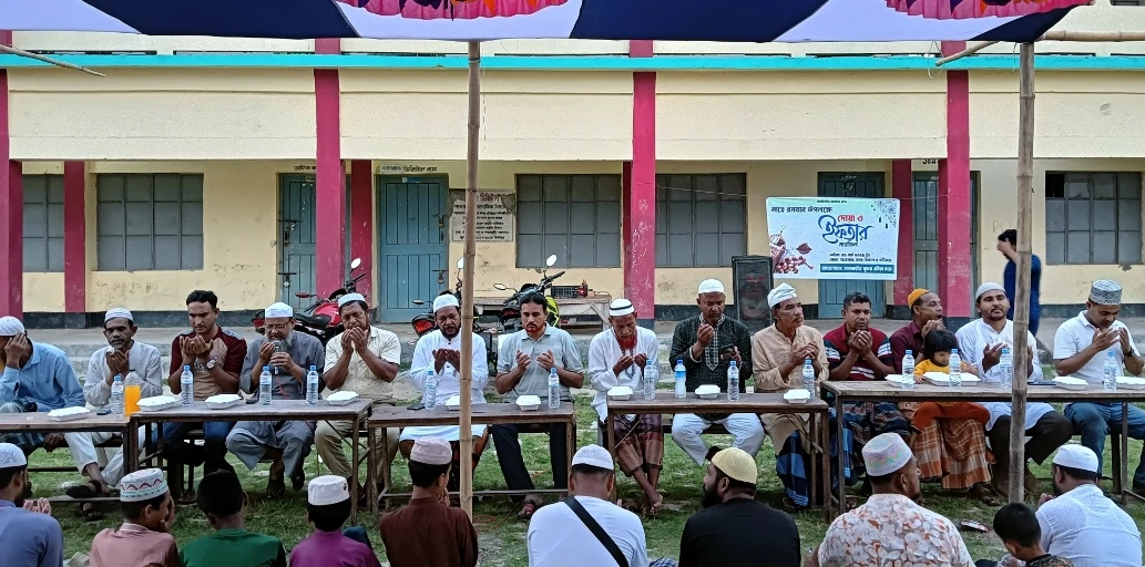 সাতবাড়িয়া সুহৃদ ক্রীড়া চক্রের ইফতার মাহফিল