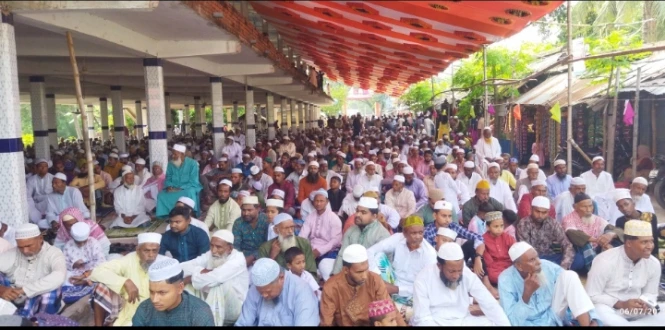 কেশবপুরে দ্বিতল ছাদ বিশিষ্ট ঈদগাহে বৃহত্তম ঈদুল আজহার জামায়াত অনুষ্ঠিত